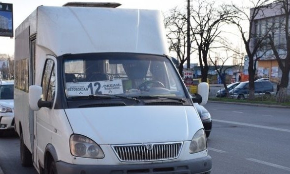 Водителя маршрута №12 оштрафовали на 17 тысяч за перевозку более 10 пассажиров