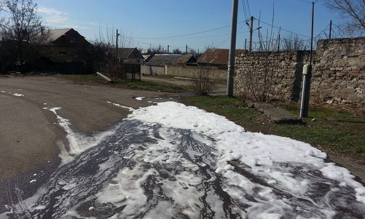 Николаевцы возмущены: спасатели сливают канализационные воды в Ялты