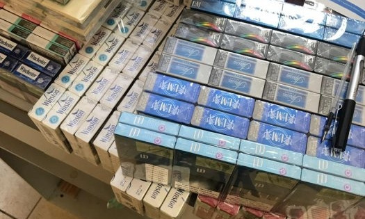 В Николаеве незаконно продавали сигареты, изъяли почти 15 тысяч пачек табачных изделий на сумму более 600 тысяч гривен