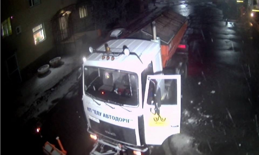 В Николаеве завершена антигололедная обработка городских автомагистралей, использовано более 41 тонны соли технической