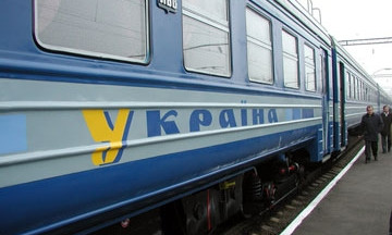 В летний период будет курсировать дополнительный поезд «Николаев – Ивано-Франковск»