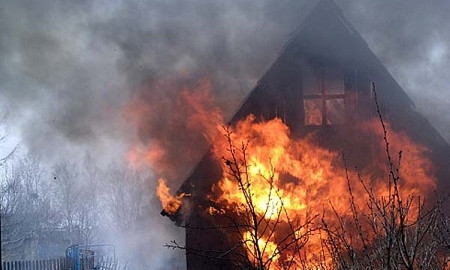 Печь стала причиной возгорания жилого дома в селе Константиновка