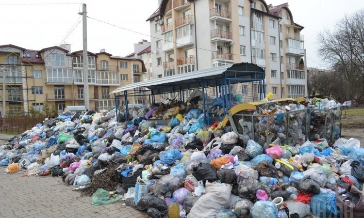 Мэр Львова Садовой вновь просит Николаев и область принять львовский мусор