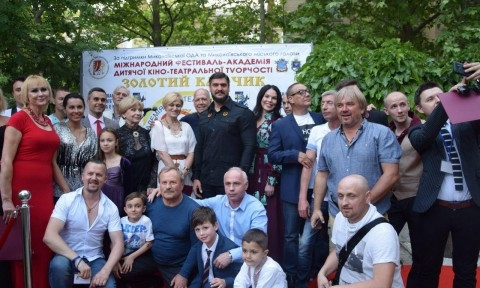 В Николаеве открылся международный фестиваль детского творчества "Золотой ключик"