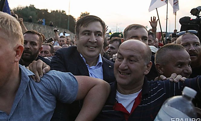 Большинство николаевских нардепов осудили поступок Саакашвили