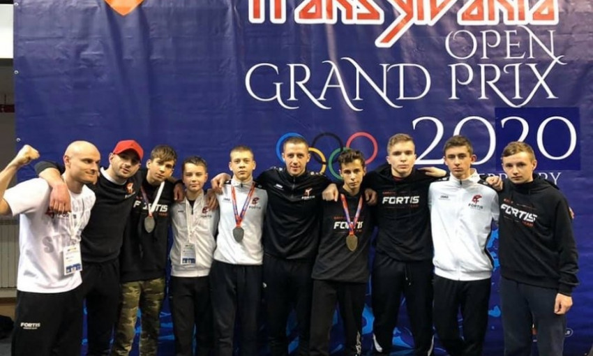 Юные каратисты из Николаева завоевали третье общекомандное место в Румынии