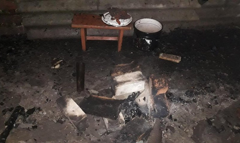В Очакове мужчина из горящего дома соседей вынес двух детей