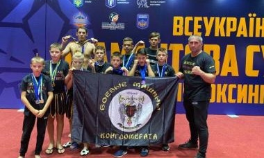 Юные николаевцы завоевали 30 медалей Всеукраинской Брилиантовой супер-серии по Кикбоксингу WKA