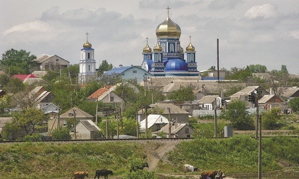 Бизнесмен из Николаева присвоил 100 тысяч гривен, выделенных на ремонт ограды кладбища