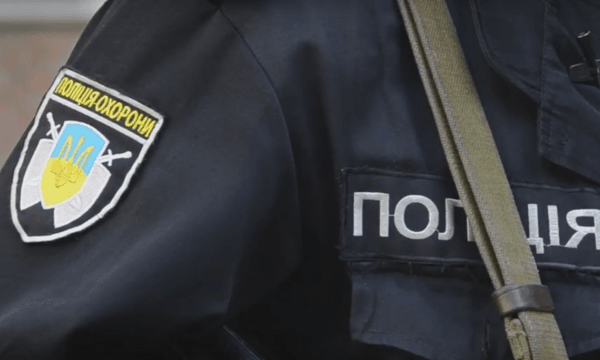 Николаевские сотрудники полиции охраны не дали совершить самосуд