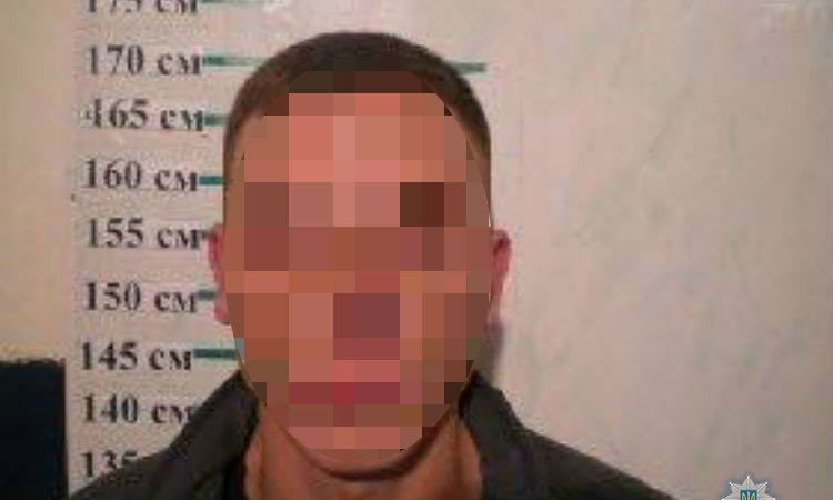 Двойное убийство: в Запорожской области рецидивист зверски убил местную жительницу и десантника из Николаева