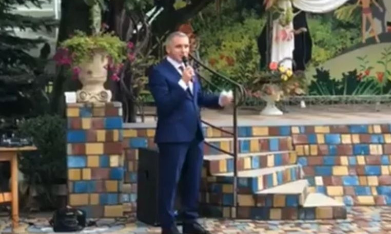 В Николаевском зоопарке Сенкевич чувствует себя, как в горсовете, - мэр пошутил, чтобы поднять всем настроение 