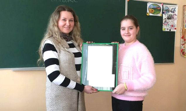 Николаевская школьница получила письмо от королевы Великобритании