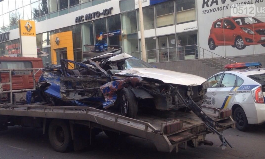 Столкновение автомобилей на трассе Николаев-Одесса закончилось гибелью
