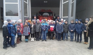 Для школьников Николаевщины прошла экскурсия в пожарную часть
