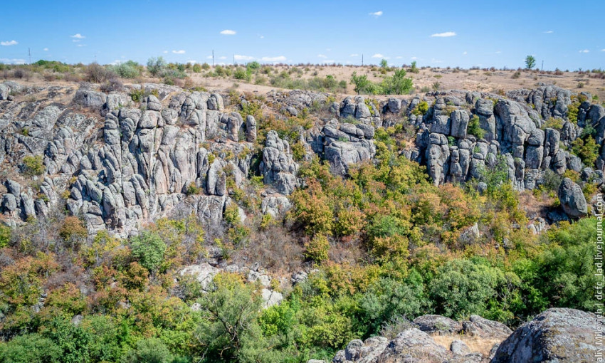 «Туристический управленец» Максименко рассказал об уникальности и ценности Актовского каньона