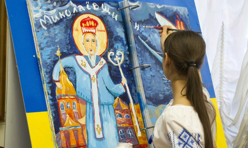 Николаевская область присоединилась к заполнению Книги «Соборная Украина глазами детей»