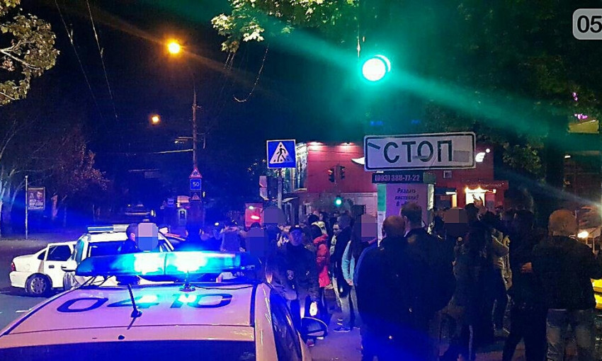 Ночью в центре Николаева произошла массовая драка между посетителями бара