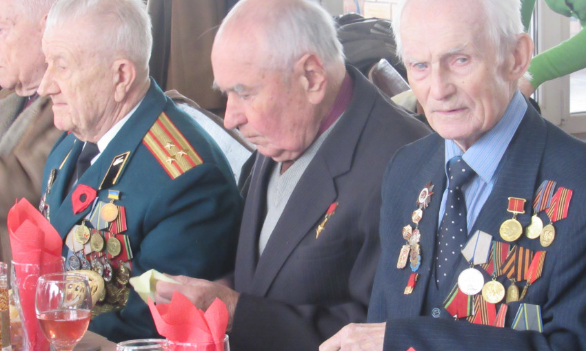 В Заводском районе поздравили ветеранов с 74-й годовщиной освобождения Николаева от фашистских захватчиков