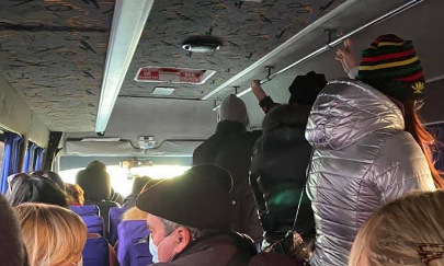 В Николаеве водитель без маски перевозил полный салон пассажиров