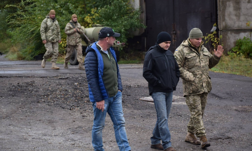 Мериков и Бриченко поздравили бойцов ВСУ на передовой