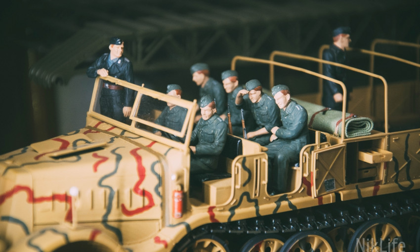 Война в миниатюре: николаевский мастер впервые за 50 лет показал свою коллекцию военных моделей