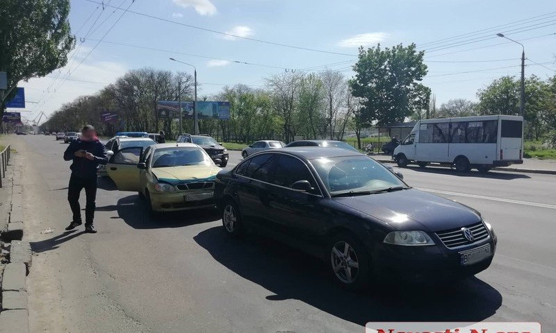В Николаеве столкнулись Volkswagen и Daewoo