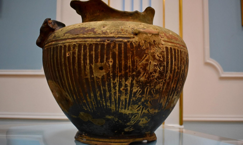 Археологи нашли уникальный сосуд на затонувшем возле Кинбурнской косы античном судне