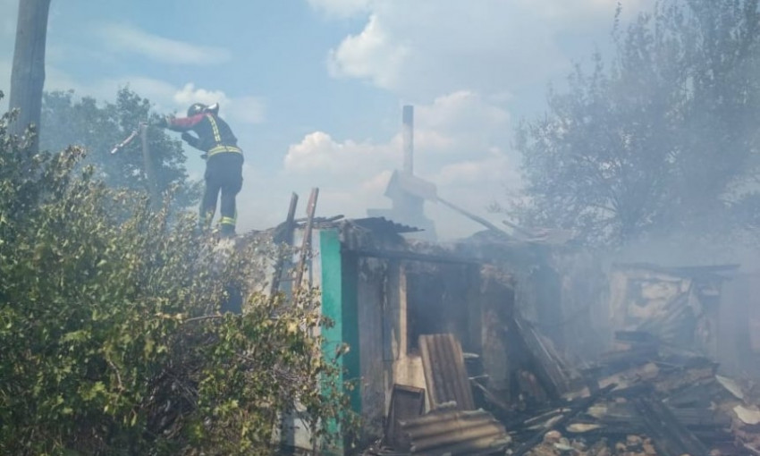В Казанковском районе при тушении пожара серьезно пострадал подросток, его с ожогами доставили в больницу
