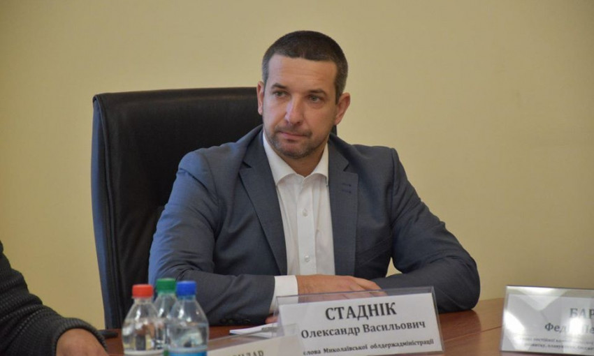 Губернатор Николаевской области Александр Стадник уверен, что николаевские дороги требуют немедленного вмешательства по обеспечению элементарного проезда