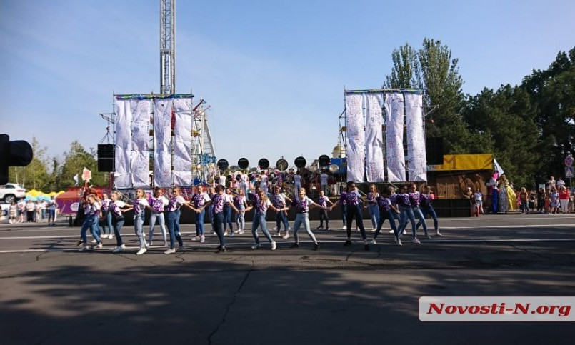 В Николаеве началось торжественное открытие празднования Дня города
