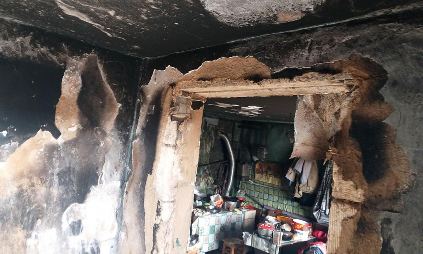 В Баштанском районе из-за неисправного инкубатора произошел пожар, ожоги получили хозяйка дома
