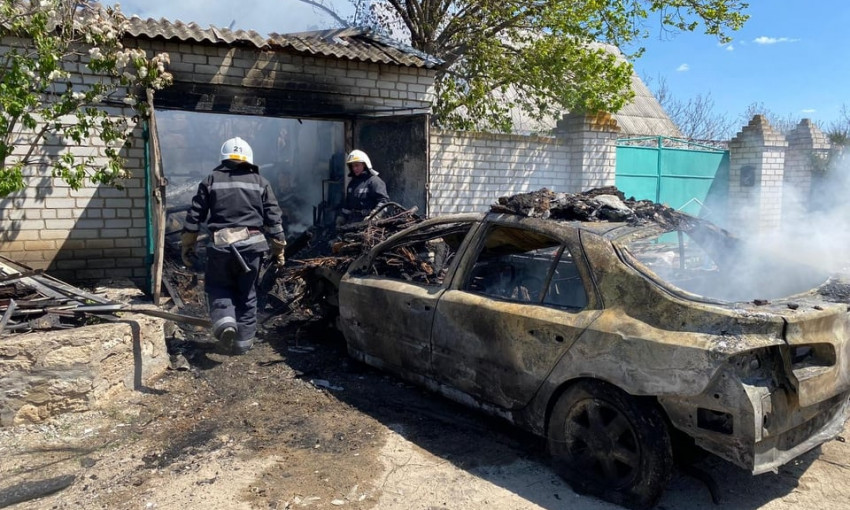 После работы с паяльной лампой житель Николаевщины спалил гараж, а сам оказался в реанимации