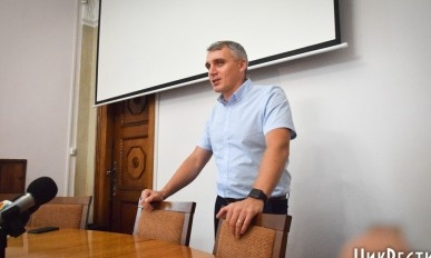 Мэр Николаева раскритиковал бюджетную комиссию, которая 5-й месяц корректирует бюджет: «А потом будут «забивать голы» Сенкевичу»