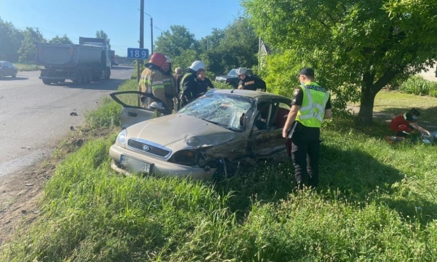 Водитель, погибший в сегодняшнем ДТП в Николаеве, перевозил пробирки  анализами на COVID-19 