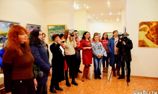 В Николаеве открылась выставка картин украинских художников «Золотой Буг»