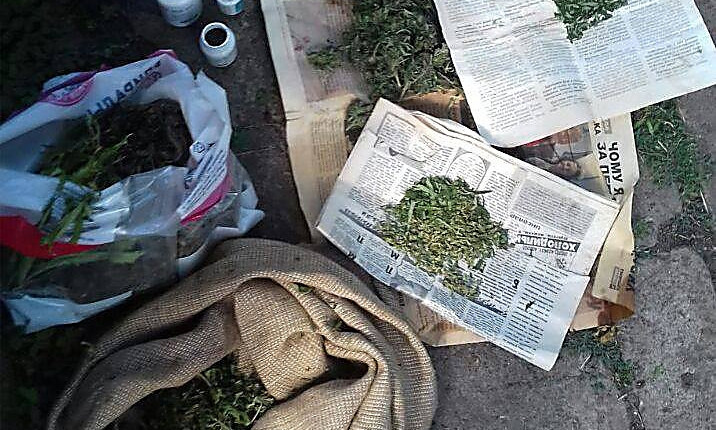 В Вознесенском районе мужчина хранил наркотики в агитационной газете