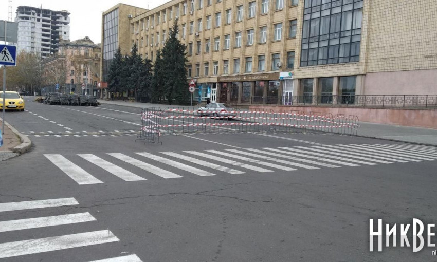 В Николаеве перекрыли Адмиральскую в районе Соборной площади в связи с праздниками к Новому году