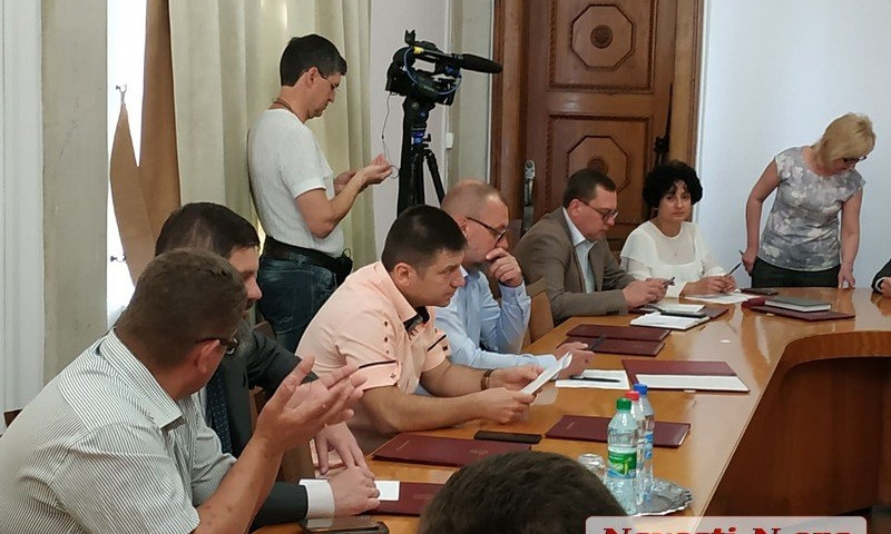 В Николаеве отложили вопрос о снятии многоквартирных домов с баланса города