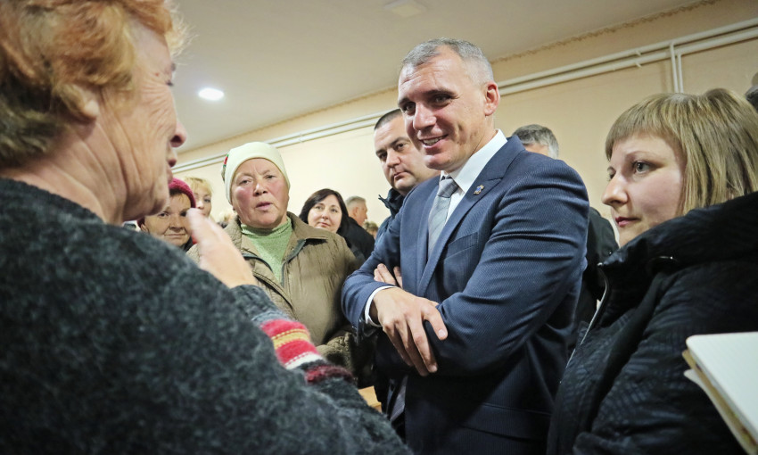 Мэр Николаева Александр Сенкевич встретился с жителями Малой Коренихи