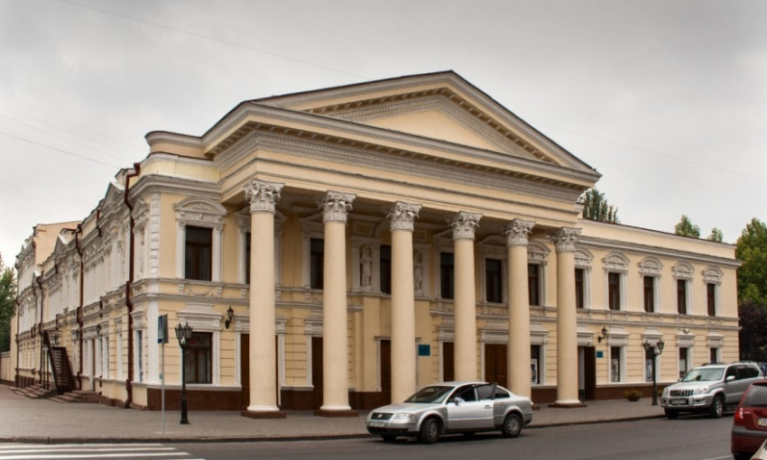 Карантин из-за коронавируса: стало известно, отменят ли спектакли николаевские театры