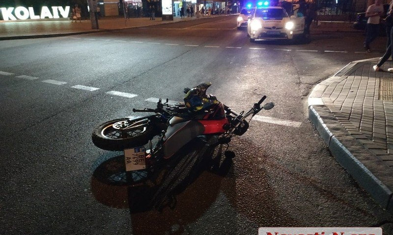 На Центральном проспекте мотоциклист сбил школьника 