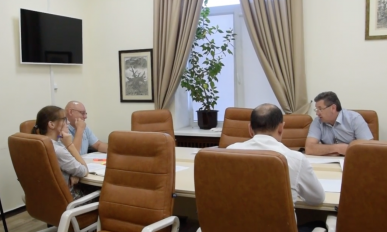Депутаты снова устроили скандал и сорвали заседание комиссии ЖКХ Николаевского горсовета