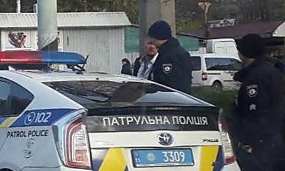 В Николаеве патрульные остановили депутата облсовета Белаву – подозревают, что он сел пьяным за руль «Maserati»