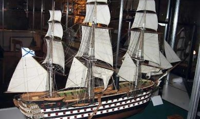 29 октября 1857 года спущен на воду 135-пушечный корабль "Цесаревич"