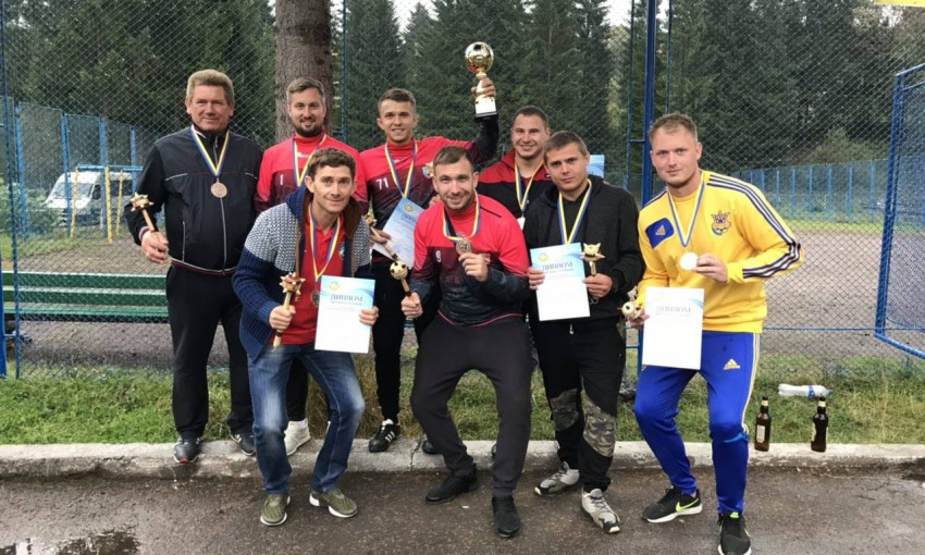 Команда Сухого Еланца заняла третье место по футзалу в турнире «Лучшее спортивное село Украины»