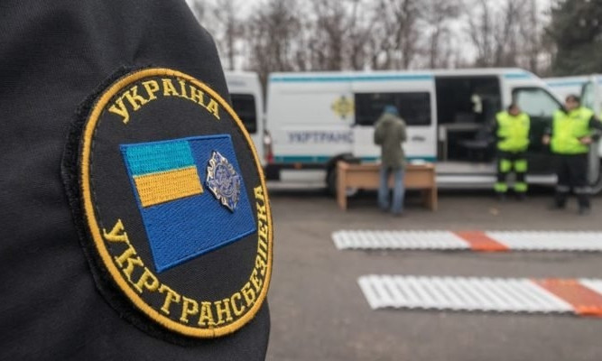 На Николаевщине остановили автобус «Херсон-Санкт-Петербург»: все ехали "зайцем"