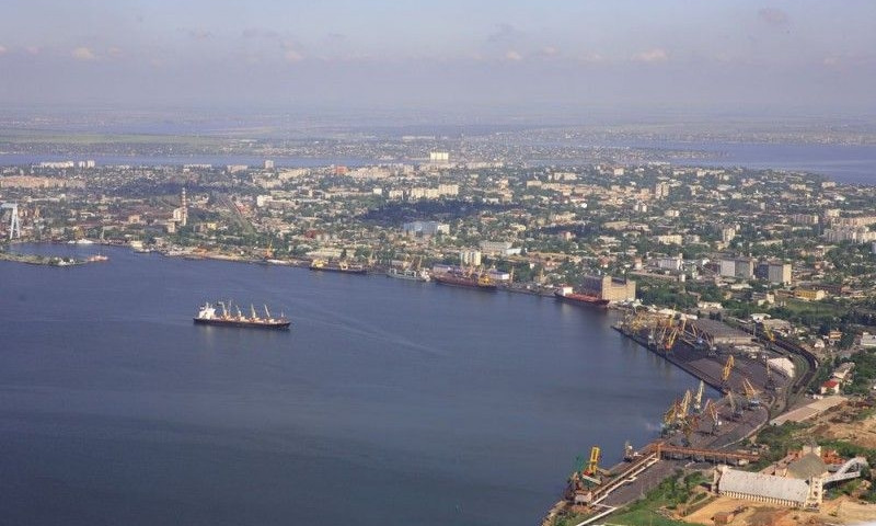 СБУ провела обыски в Николаевском порту  