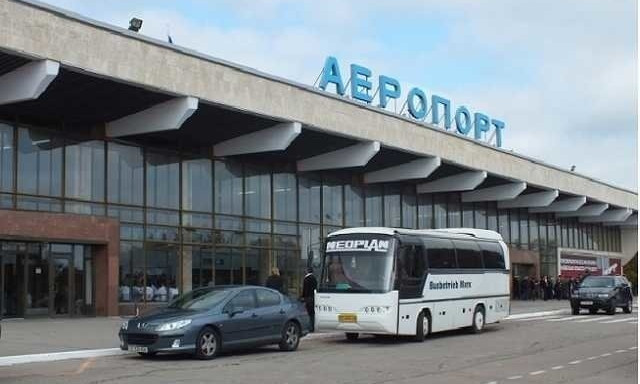 Из херсонского аэропорта запустят автобус в Николаев для подвоза пассажиров