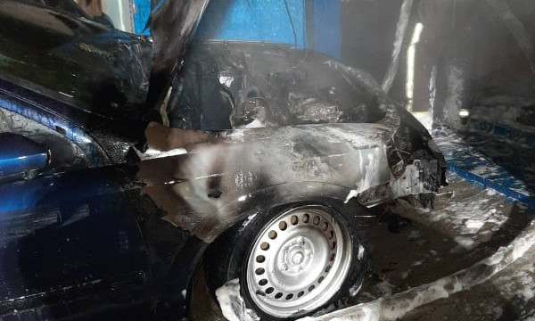 На выходных в Николаеве горело два автомобиля